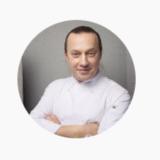 Шеф-повар Василий Емельяненко